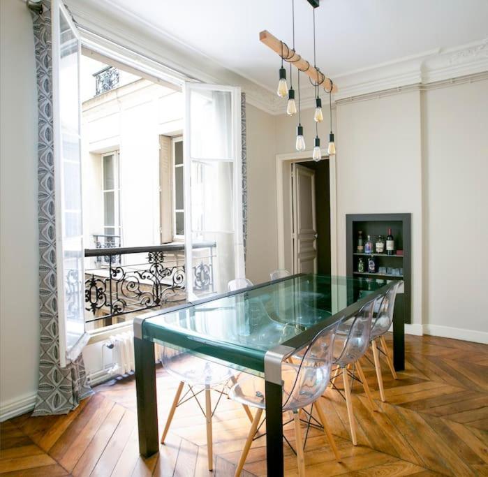Parisien - Madeleine, Saint Honore Apartment *