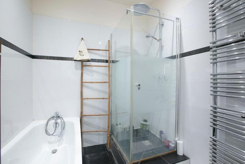 Apartment Parisien - Madeleine, Saint Honore Paris